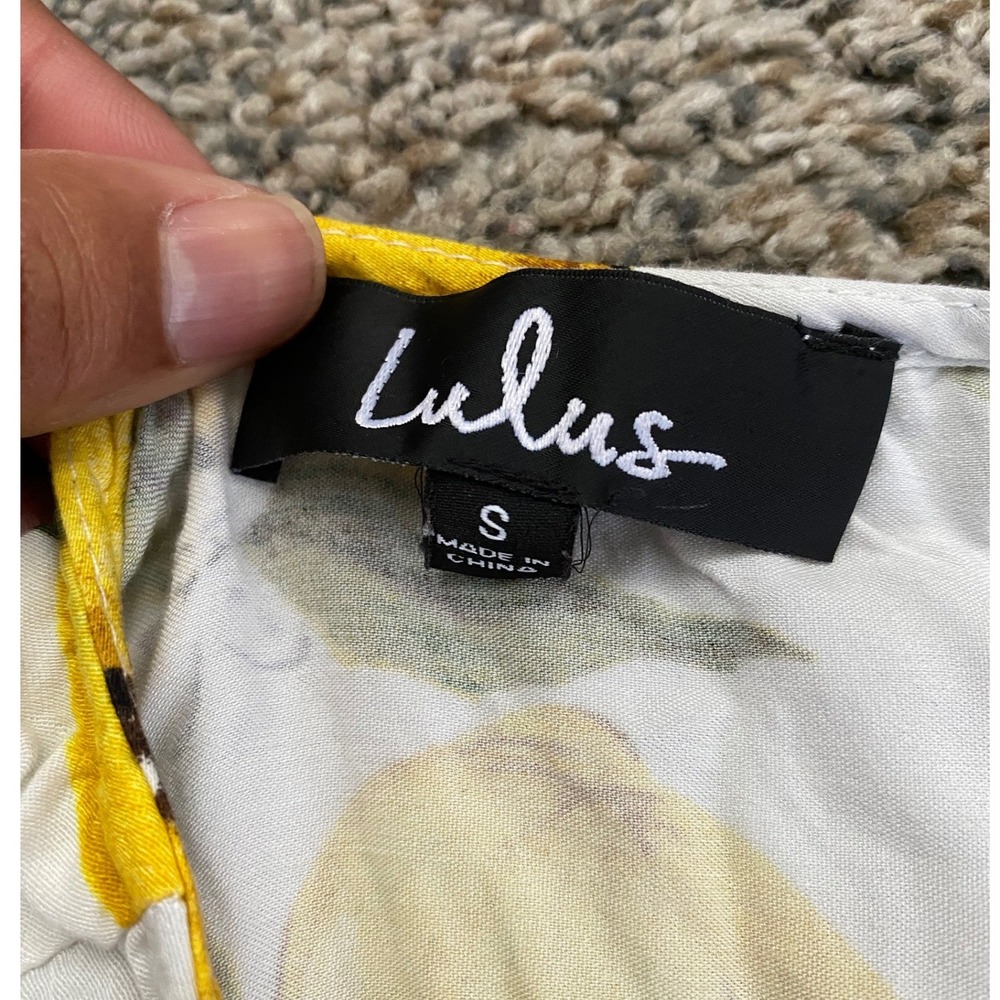 Lulus Wrap Dress Womens Small White Yellow Lemon Print Short Sleeve Mini Summer - Picture 2 of 7